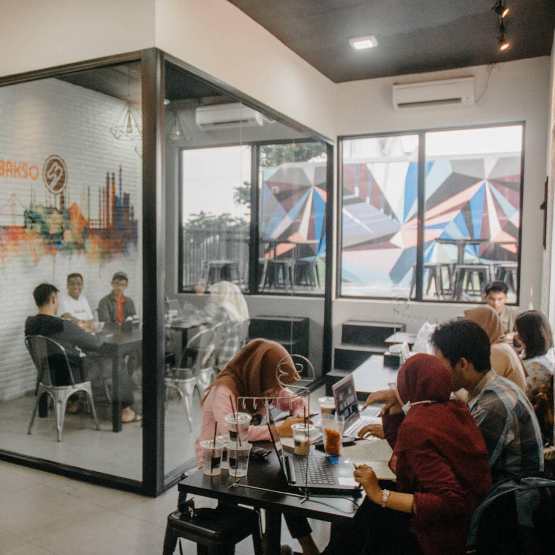 7 Cafe Cozy Buka Sampai Malam Di Malang Raya