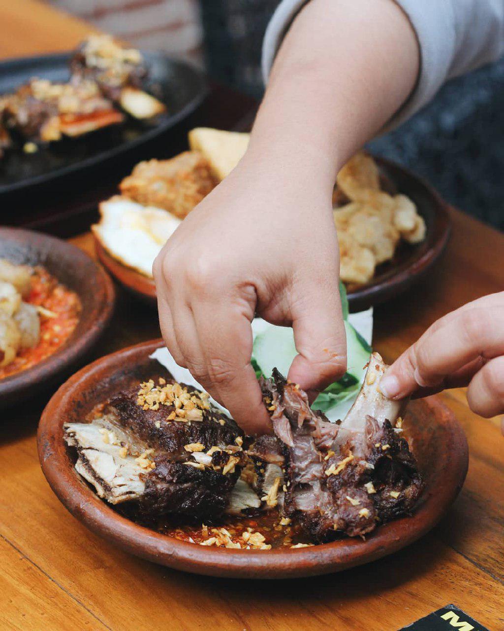 5 Kuliner Olahan Iga Endes di Kota Malang