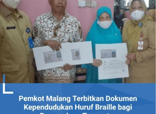 PEMKOT MALANG TERBITKAN DOKUMEN KEPENDUDUKAN HURUF BRAILLE BAGI PENYANDANG TUNANETRA