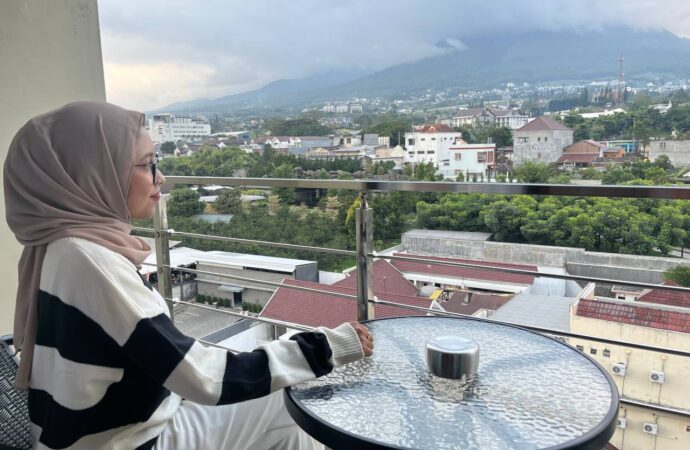 Healing di Kota Batu Sambil Menikmati City Lights ‘Edelweiss Sky Garden’ di Samara Resort