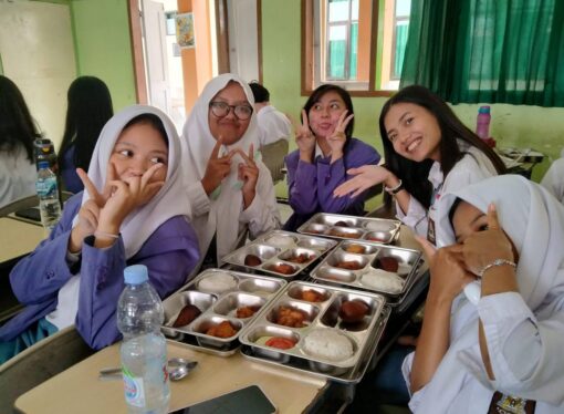 Program MBG DI SMAN 9 Malang, Guru Berharap Menu Tetap Konsisten