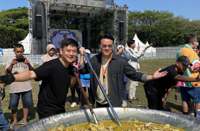 Rame Rasa Dimeriahkan Masak Besar Oleh Bobon Santoso