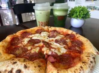 Menikmati Kelembutan Pizza Tribecca, Italian Pizza di Malang