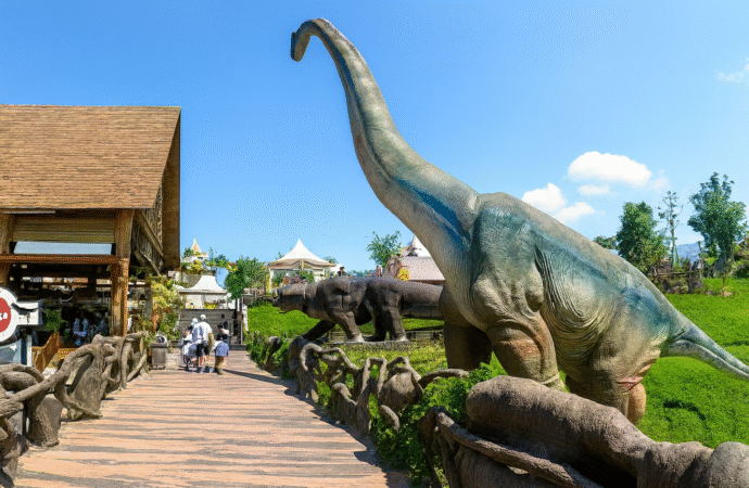 Seru! Ini Spot dengan Replika Dinosaurus di Malang, bisa Bermain sambil Belajar