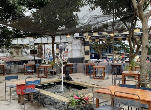 5 Tempat Ngopi di Malang dengan View Kereta Api yang Unik dan Estetik