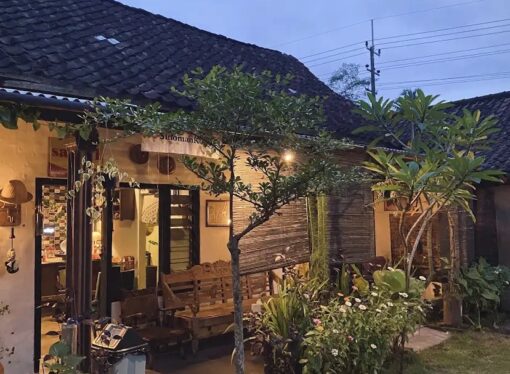 Sinoman Kopi Turen: Tempat Nongkrong Favorit Baru dengan Nuansa Tradisional dan Rasa Autentik