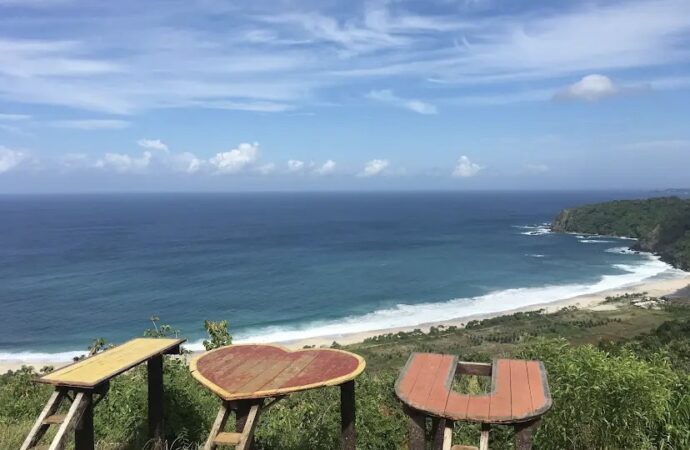 Pesona Tersembunyi Pantai Modangan: Surga di Ujung Barat Malang yang Mulai Dikenal Wisatawan