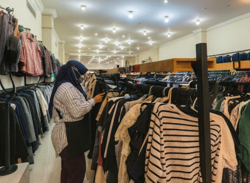 Nongki Pakai Outfit Kece di Malang, Temukan Outfit mu di Thrifting Ini!