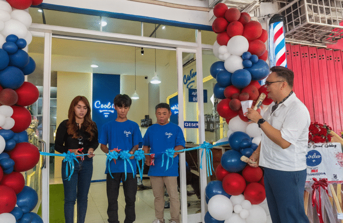 Simak Kisah Keluarga di Malang yang Mengembangkan Usaha Potong Rambut untuk Pasangan
