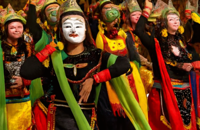 Topeng jadi Warisan Budaya di Malang, Ini Wisata Sejarah Bikin Kamu Pingin Balik ke Masa Lalu